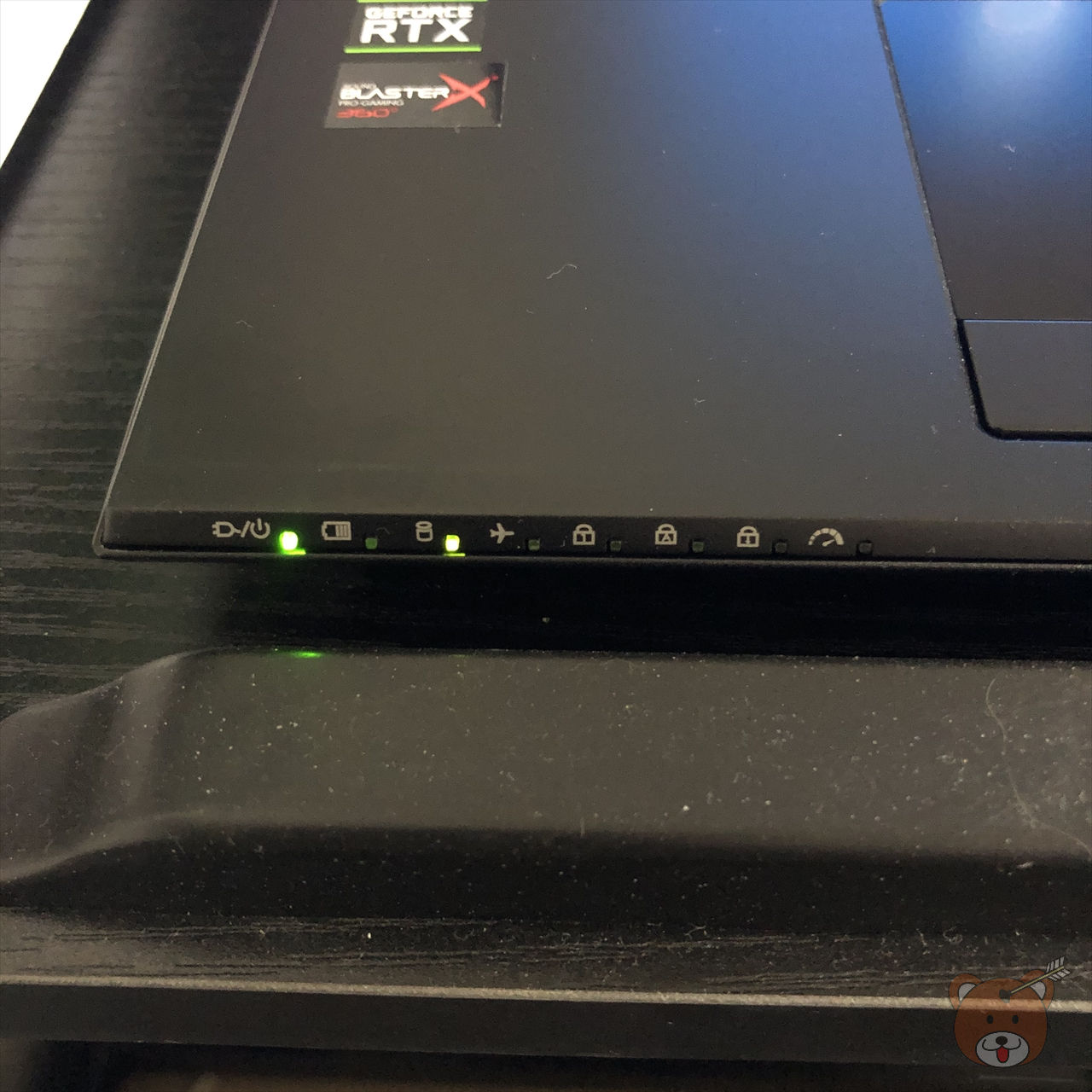 NEXTGEAR NOTE-i5751GA1 front up